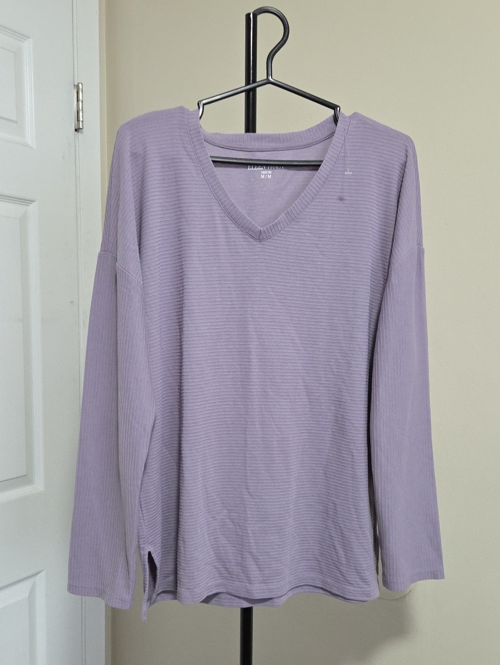 Ellen Tracy Lavender V-Neck Long Sleeve Top